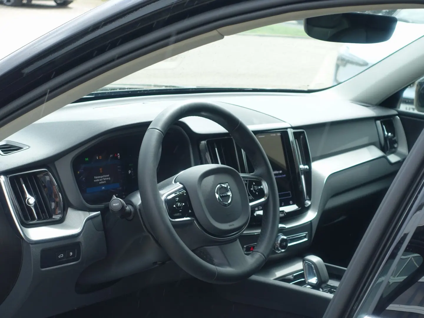 XC60 Recharge Plus Bright T8 AWD Pano/360°Cam/