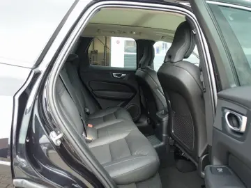 XC60 Recharge Plus Bright T8 AWD Pano/360°Cam/