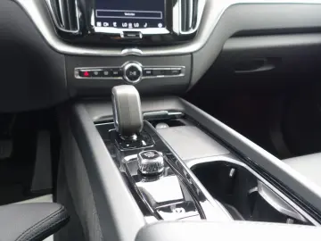 XC60 Recharge Plus Bright T8 AWD Pano/360°Cam/