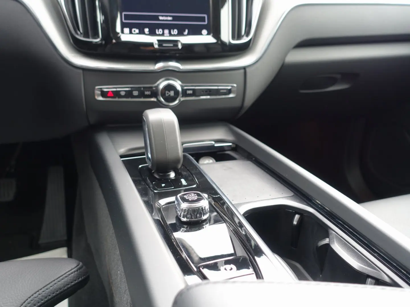 XC60 Recharge Plus Bright T8 AWD Pano/360°Cam/