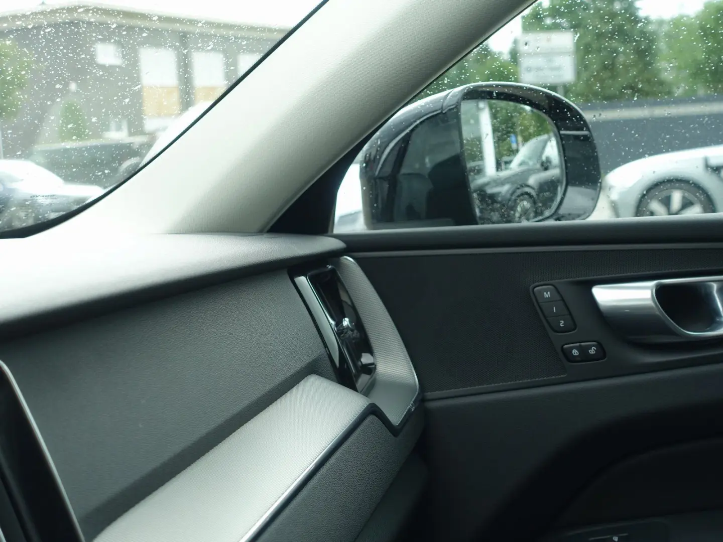 XC60 Recharge Plus Bright T8 AWD Pano/360°Cam/