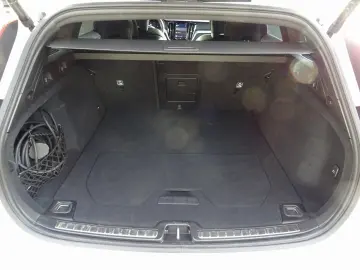 V60 T8 AWD Plug-in Hybrid/B&W/Lenkradhz./HeadUp