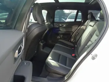 V60 T8 AWD Plug-in Hybrid/B&W/Lenkradhz./HeadUp