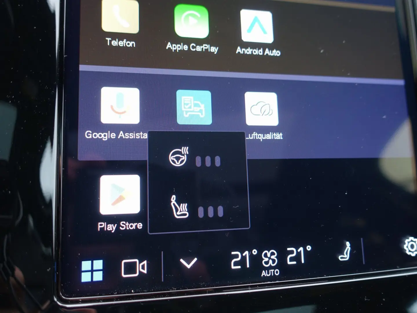 XC90 T8 AWD Plug-in Hybrid Pano/AHK/B&W/Four-C