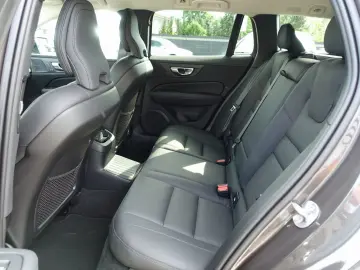 V60 Plus Dark T6 AWD Plug-in Hybrid KAMERA/BLIS