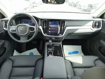V60 Plus Dark T6 AWD Plug-in Hybrid KAMERA/BLIS