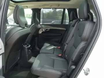 XC90 Ultra Dark T8 AWD Plug-in Hybrid PANO/B&W