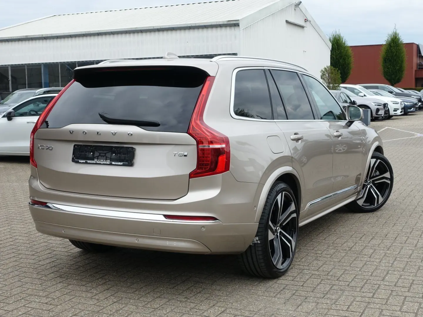 XC90 Plus T8 AWD Plug-in Hybrid Pano,B&W,HeadUp