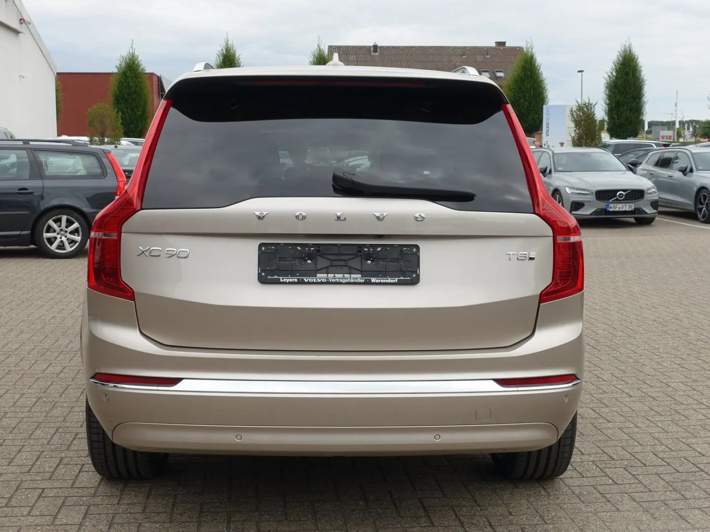 XC90 Plus T8 AWD Plug-in Hybrid Pano,B&W,HeadUp