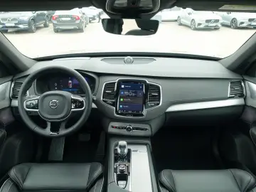 XC90 Plus T8 AWD Plug-in Hybrid Pano,B&W,HeadUp