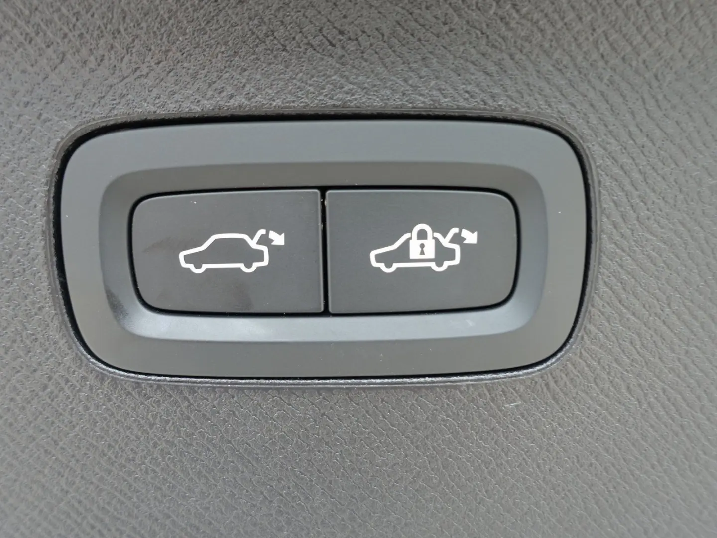 XC90 Plus T8 AWD Plug-in Hybrid Pano,B&W,HeadUp