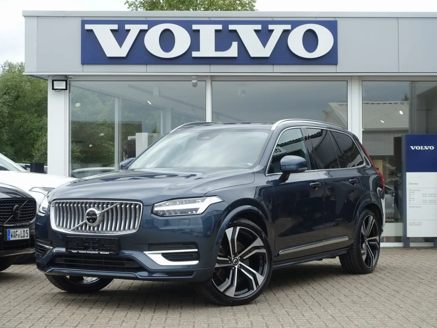 XC90 Ultra Bright T8 AWD Plug-in Hybrid Pano,B&W
