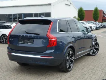 XC90 Ultra Bright T8 AWD Plug-in Hybrid Pano,B&W