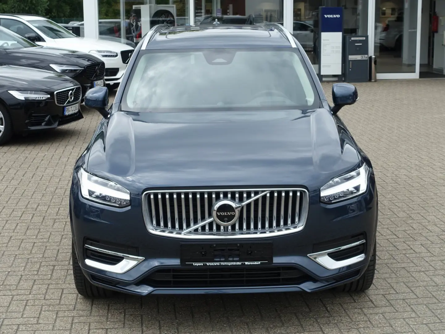 XC90 Ultra Bright T8 AWD Plug-in Hybrid Pano,B&W