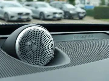 XC90 Ultra Bright T8 AWD Plug-in Hybrid Pano,B&W