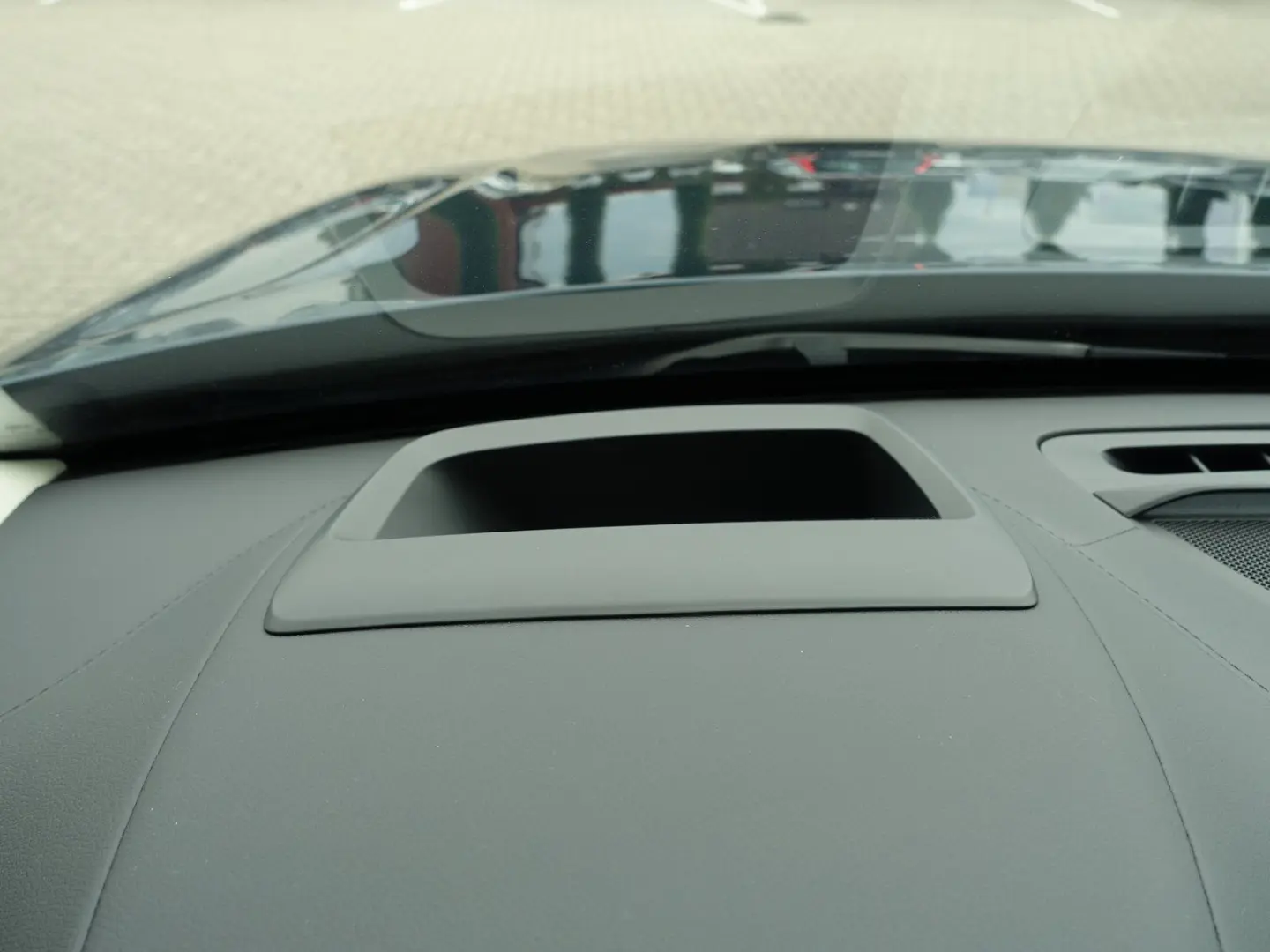 XC90 Ultra Bright T8 AWD Plug-in Hybrid Pano,B&W