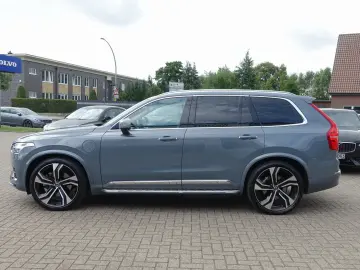XC90 T8 Recharge AWD Ultimate Bright FOUR-C/B&W