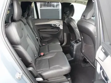 XC90 T8 Recharge AWD Ultimate Bright FOUR-C/B&W