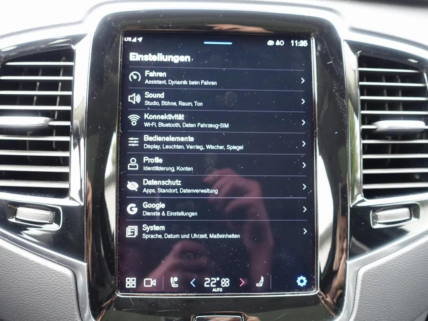 XC90 T8 Recharge AWD Ultimate Bright FOUR-C/B&W