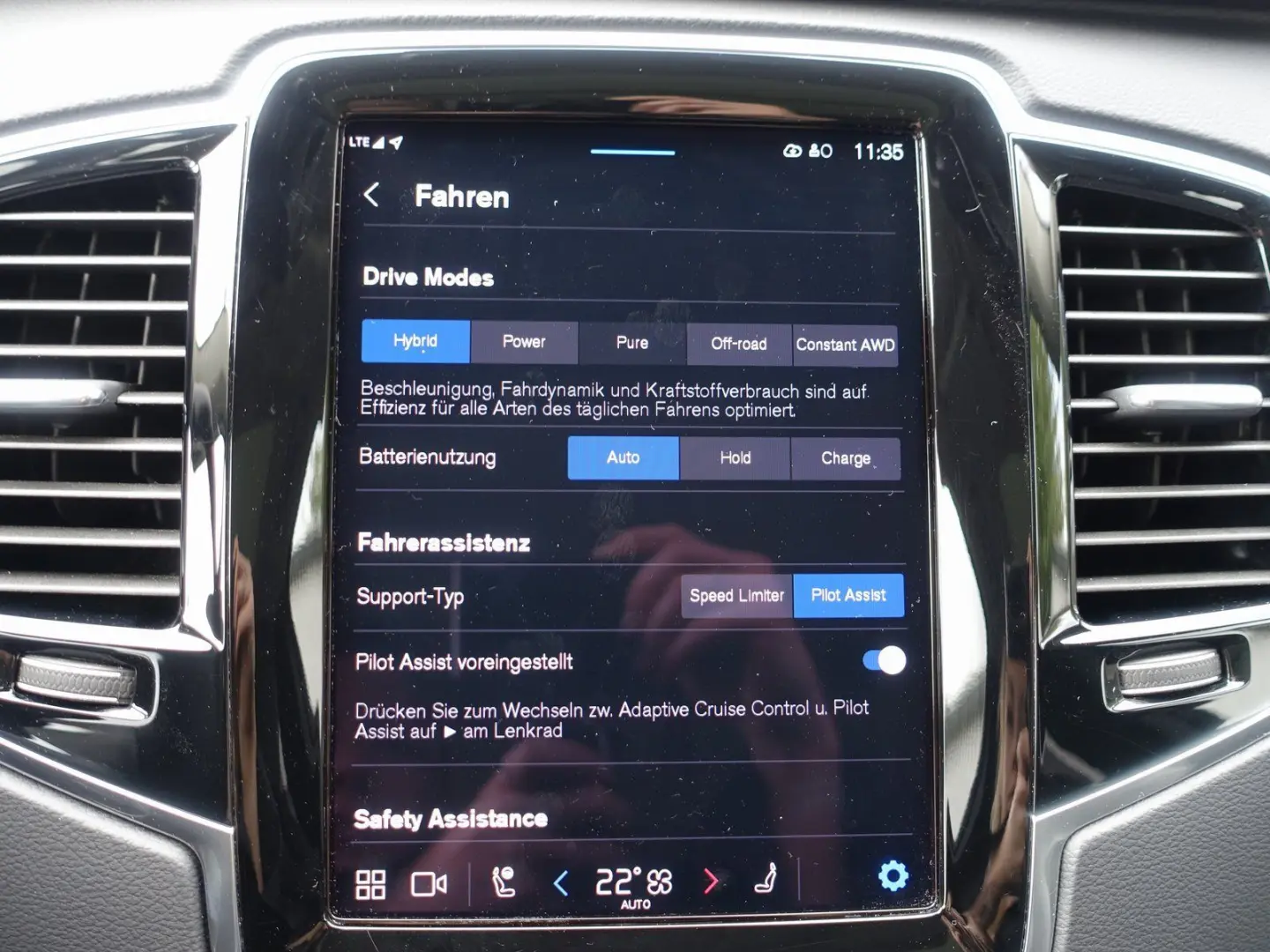 XC90 T8 Recharge AWD Ultimate Bright FOUR-C/B&W