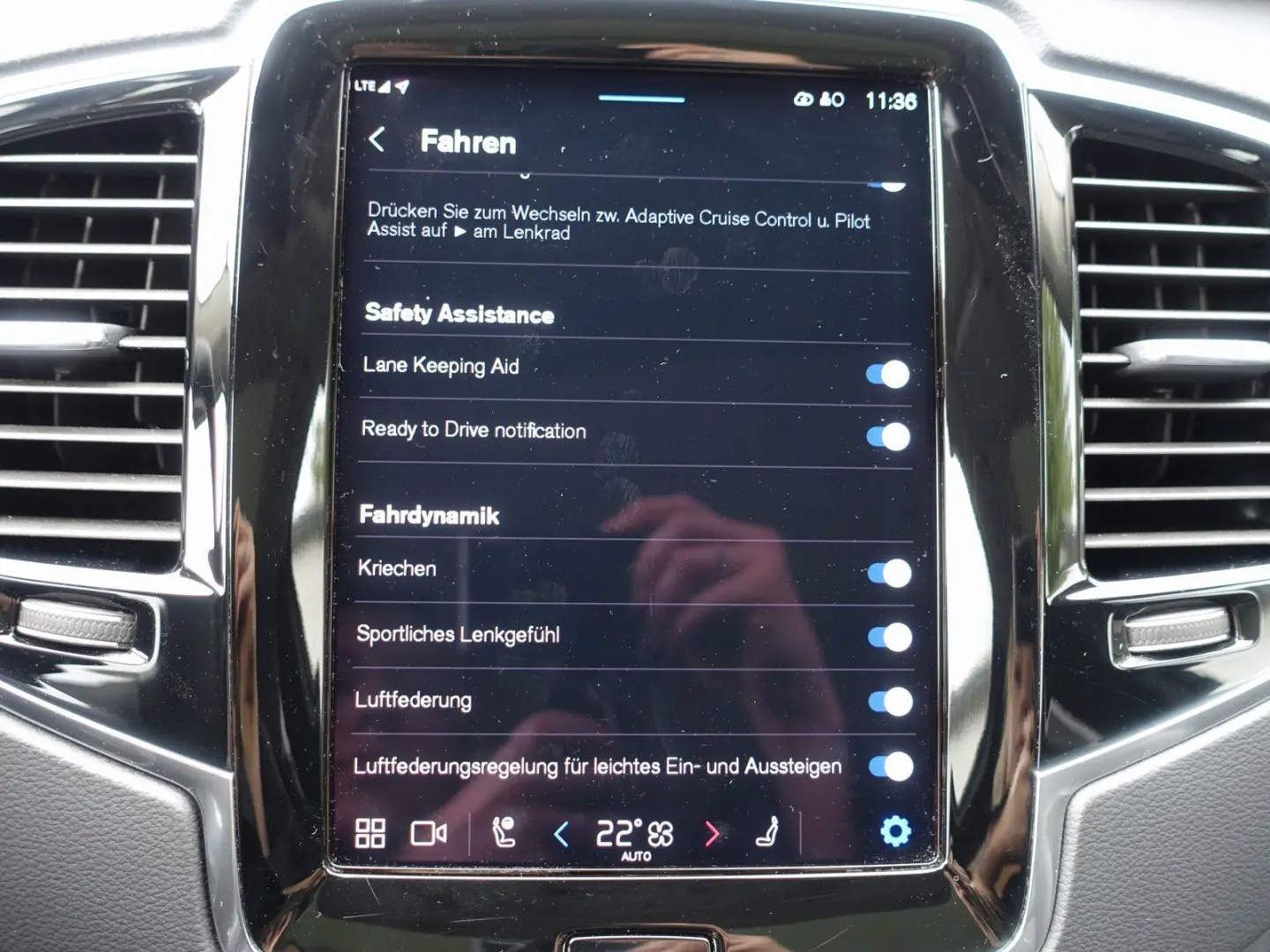 XC90 T8 Recharge AWD Ultimate Bright FOUR-C/B&W
