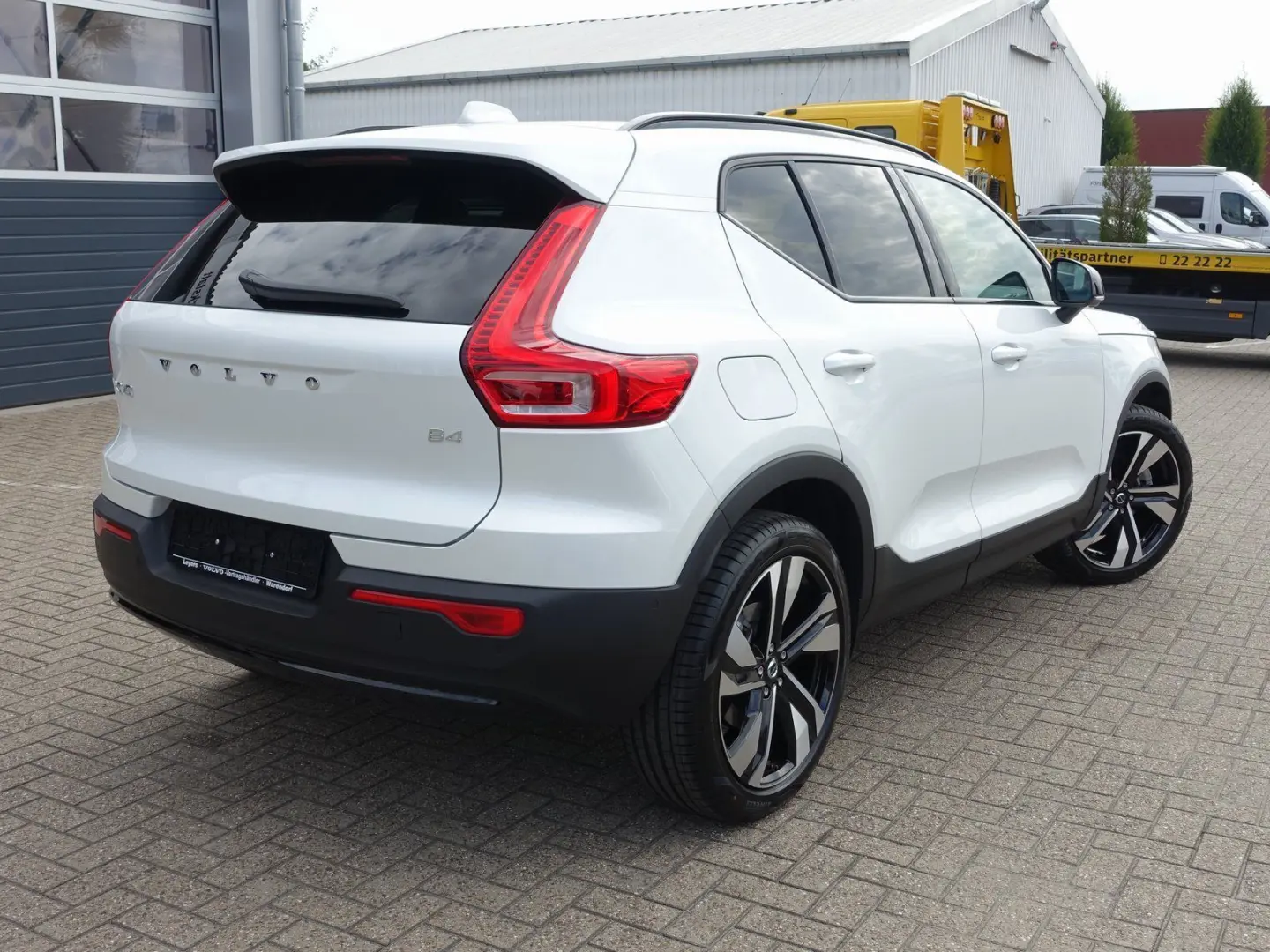 XC40 Ultra Dark B4 Mild-Hybrid PANO/360°KAM/BLIS