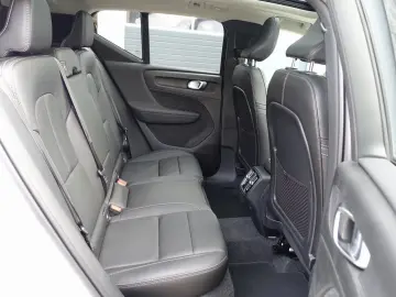 XC40 Ultra Dark B4 Mild-Hybrid PANO/360°KAM/BLIS