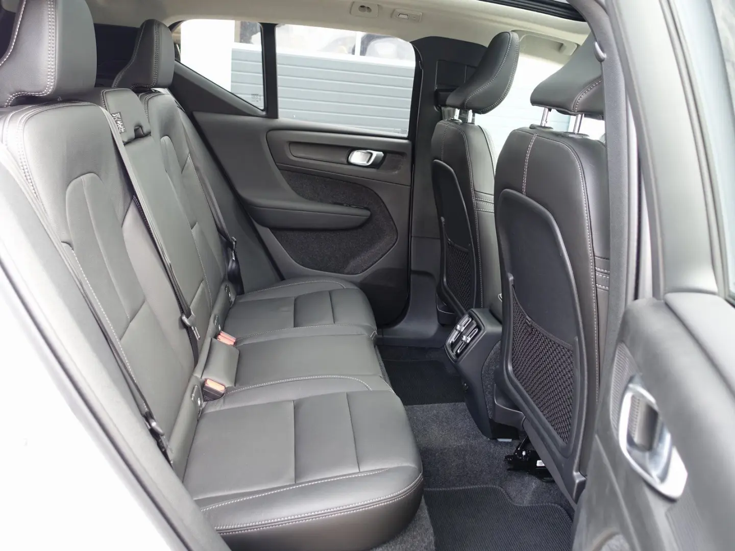 XC40 Ultra Dark B4 Mild-Hybrid PANO/360°KAM/BLIS