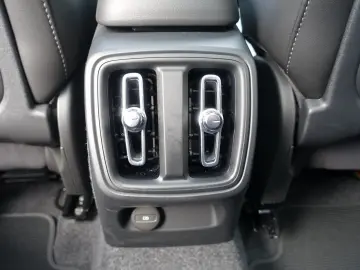 XC40 Ultra Dark B4 Mild-Hybrid PANO/360°KAM/BLIS