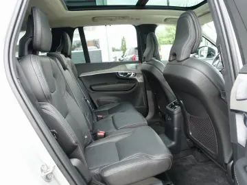 XC90 Ultra T8 AWD Plug-In 360°/PANO/B&W/HUD/BLIS