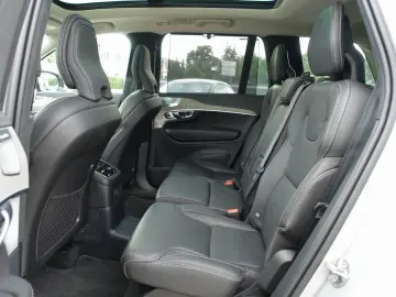 XC90 Ultra T8 AWD Plug-In 360°/PANO/B&W/HUD/BLIS