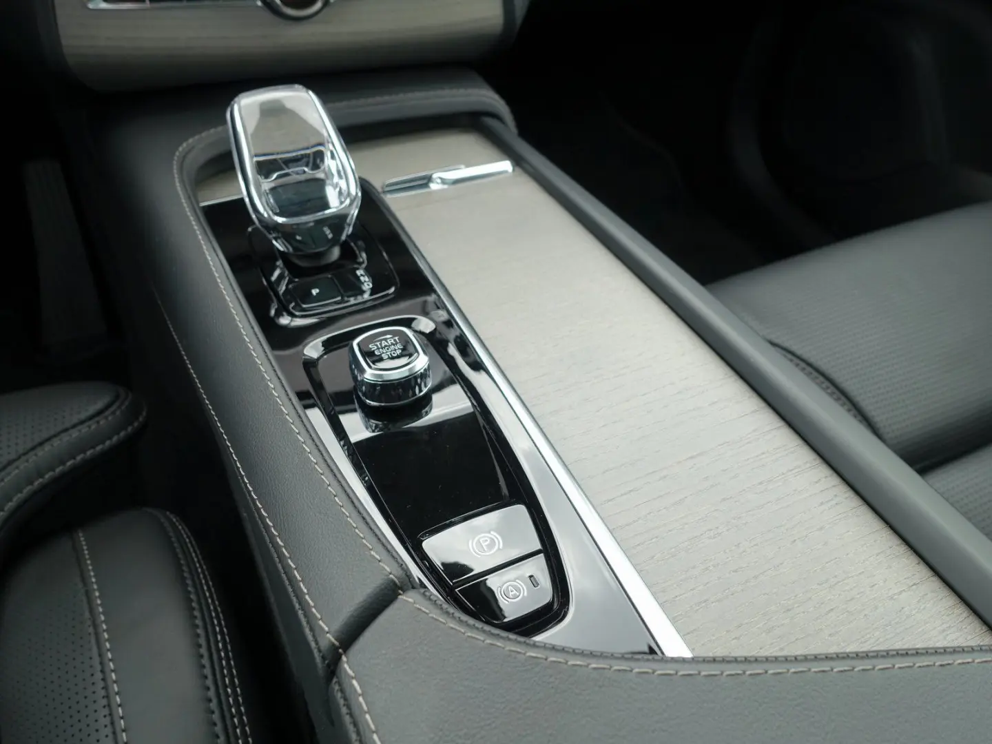 XC90 Ultra T8 AWD Plug-In 360°/PANO/B&W/HUD/BLIS