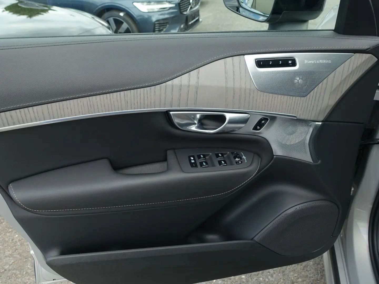 XC90 Ultra T8 AWD Plug-In 360°/PANO/B&W/HUD/BLIS