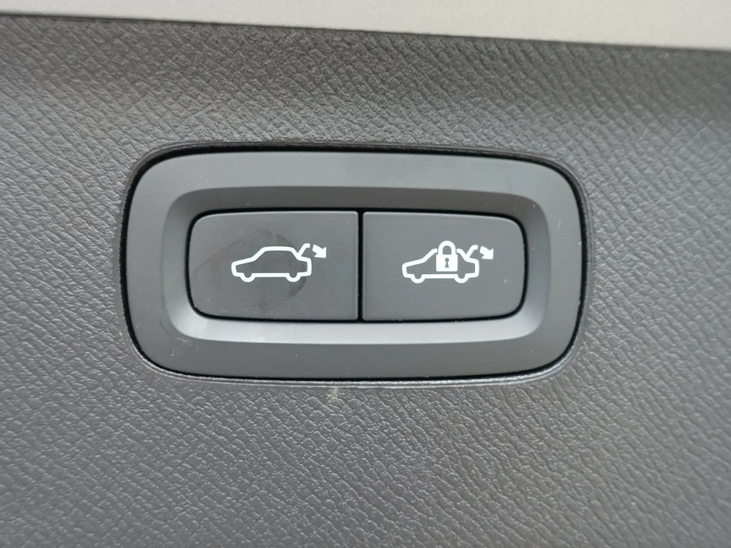 XC90 Ultra T8 AWD Plug-In 360°/PANO/B&W/HUD/BLIS