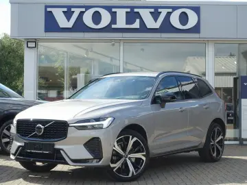 XC60 B4 Plus Dark AWD 360 Cam AHK Harman Kardon