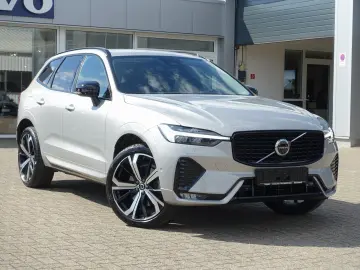 XC60 B4 Plus Dark AWD 360°Cam/AHK/Harman/Kardon