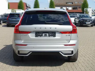 XC60 B4 Plus Dark AWD 360°Cam/AHK/Harman/Kardon