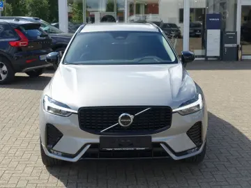 XC60 B4 Plus Dark AWD 360°Cam/AHK/Harman/Kardon