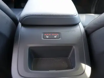XC60 B4 Plus Dark AWD 360°Cam/AHK/Harman/Kardon