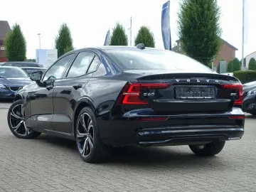 S60 Ultimate Dark B5 AWD Benzin PANO/HUD/BLIS