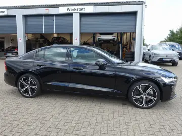 S60 Ultimate Dark B5 AWD Benzin PANO/HUD/BLIS