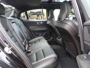 S60 Ultimate Dark B5 AWD Benzin PANO/HUD/BLIS