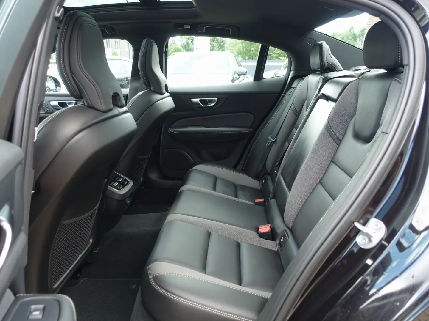 S60 Ultimate Dark B5 AWD Benzin PANO/HUD/BLIS