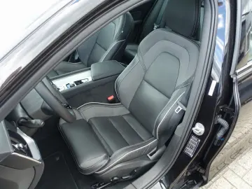 S60 Ultimate Dark B5 AWD Benzin PANO/HUD/BLIS