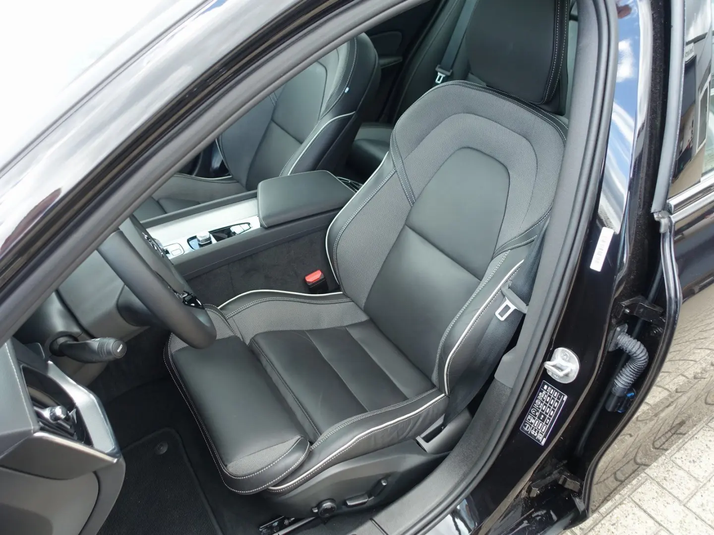 S60 Ultimate Dark B5 AWD Benzin PANO/HUD/BLIS
