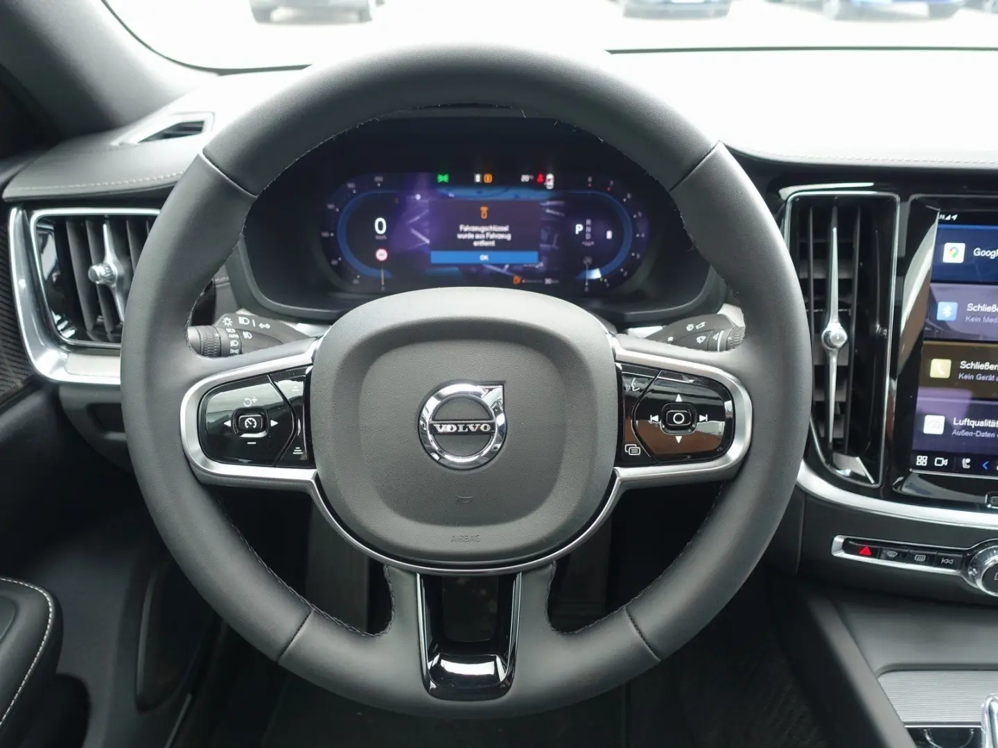 S60 Ultimate Dark B5 AWD Benzin PANO/HUD/BLIS