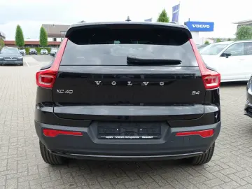 XC40 Ultra B4 Mild-Hybrid/Dark/Kamera/H&K/BLIS