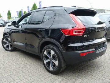XC40 Ultra B4 Mild-Hybrid/Dark/Kamera/H&K/BLIS