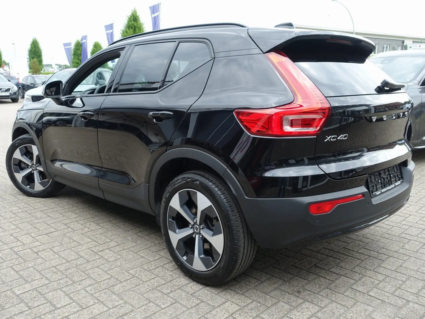 XC40 Ultra B4 Mild-Hybrid/Dark/Kamera/H&K/BLIS