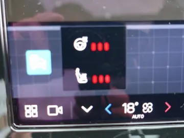 XC40 Ultra B4 Mild-Hybrid/Dark/Kamera/H&K/BLIS